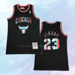 Camiseta Chicago Bulls Michael Jordan NO 23 Mitchell & Ness 1997-98 Negro